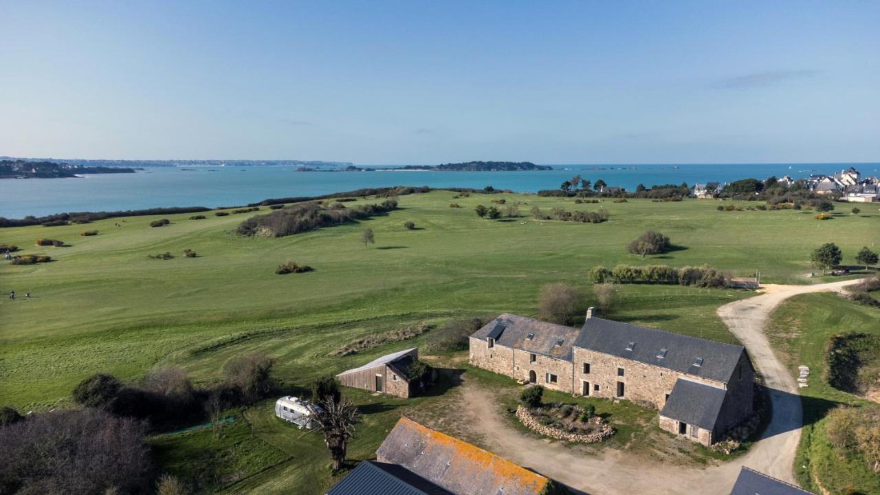 La Ferme Du Golf, Gite Atypique Et Artistique Лансьё Экстерьер фото