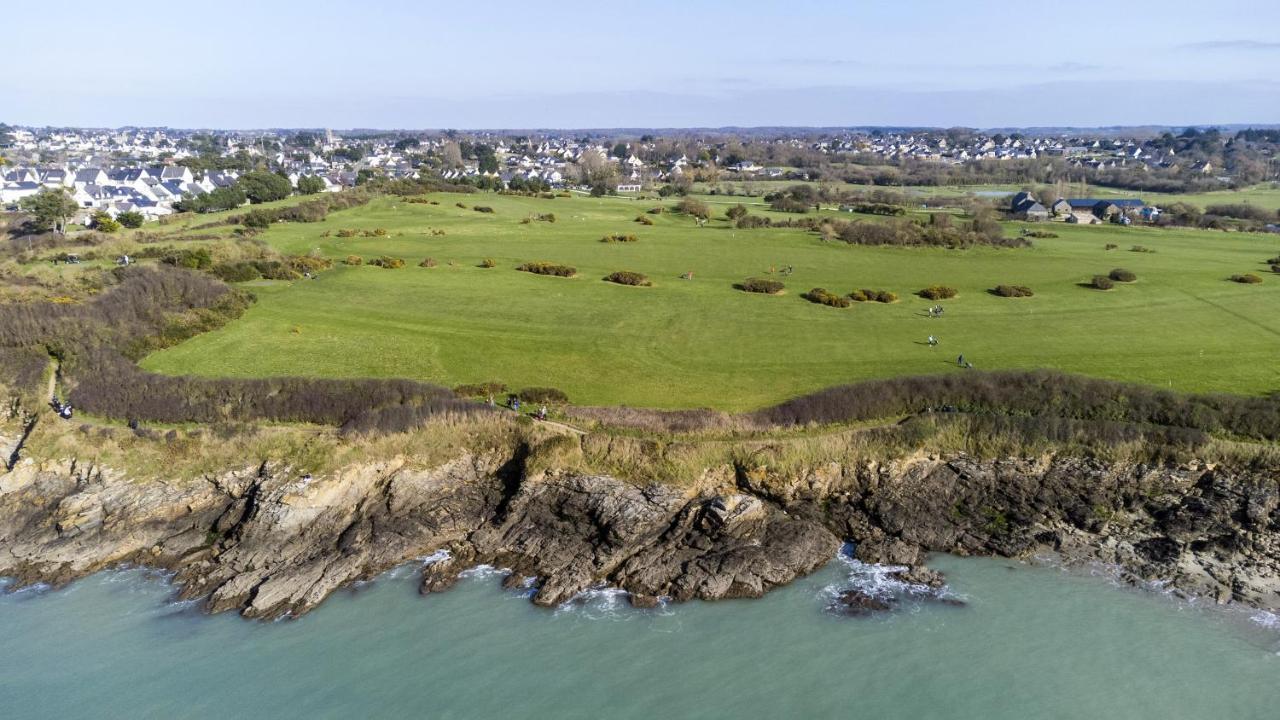 La Ferme Du Golf, Gite Atypique Et Artistique Лансьё Экстерьер фото
