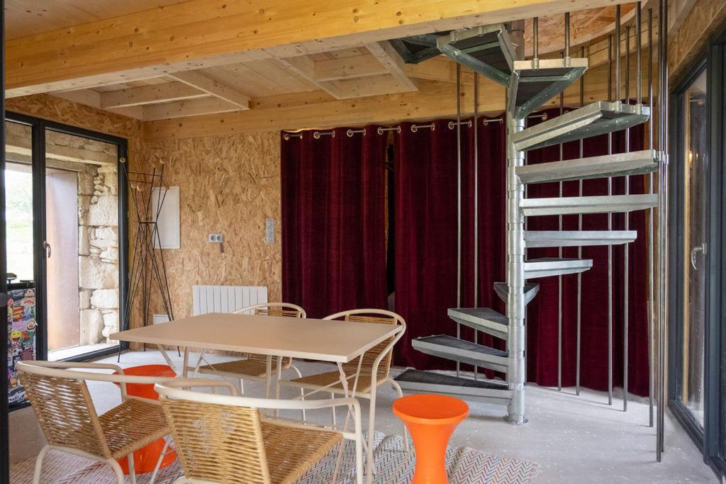 La Ferme Du Golf, Gite Atypique Et Artistique Лансьё Экстерьер фото